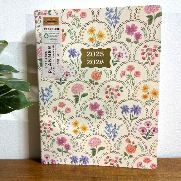 2025-2026 Planner Monthly Layout Agenda Calendars Clementine Flowers - Picture 1 of 5